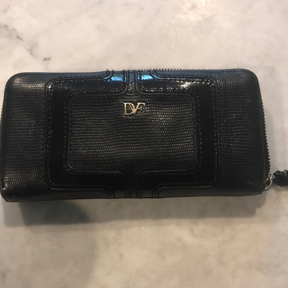 DVF black zip around wallet